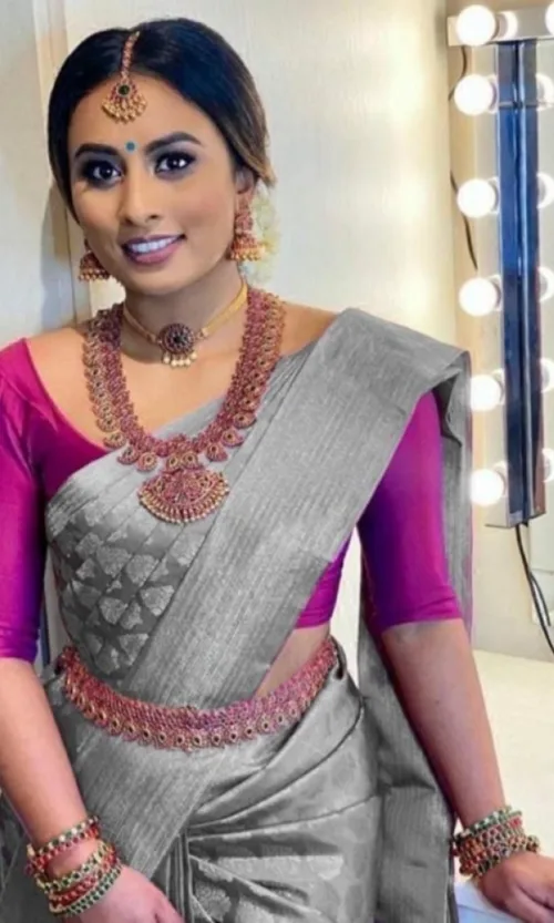 Women's Litchi silk Printed Saree With Unstitched Blouse (Grey)