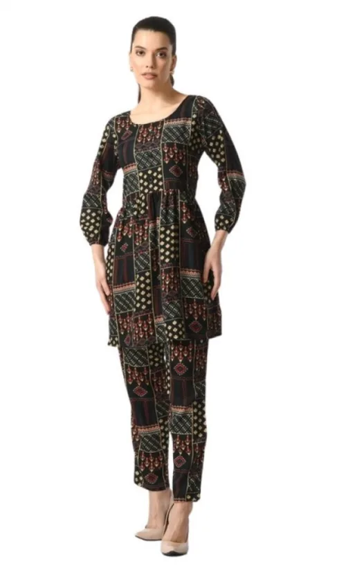 Women's Casual Crepe 3-4th Sleeves Cord Set (Black)
