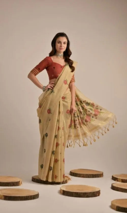 Women's Blended_Cotton Floral Motifs And Woven Buttas Saree With Unstitched Blouse 5.5Mtr (Light_Beige)
